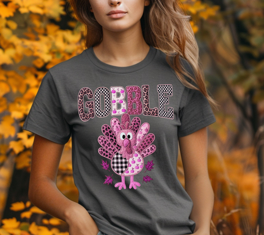 Pink Gobble Turkey T-Shirt – Cute Thanksgiving Graphic Tee, Leopard Print Fall Shirt for Women, Farmhouse Plaid Turkey Autumn Outfit