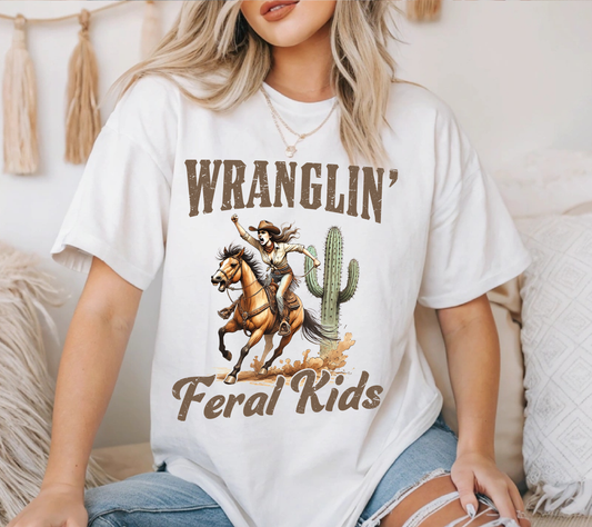 Western Mom Design Wranglin’ Feral Kids Western Mom Shirt – Funny Cowboy Mom Graphic Tee, Country Mom Life T-Shirt, Western Mama Shirt, Rodeo Mom Top