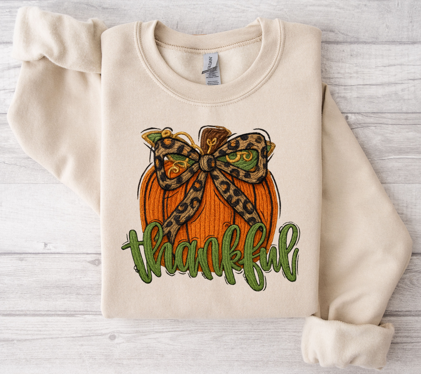 Thankful Pumpkin Sweatshirt – Leopard Bow Fall Pullover, Cute Thanksgiving Shirt for Women, Cozy Autumn Graphic Sweatshirt