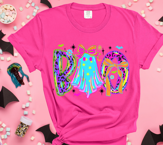 Neon Leopard Bow BOO Halloween Graphic Tee – Bright Pink Spooky Cute Shirt (01)