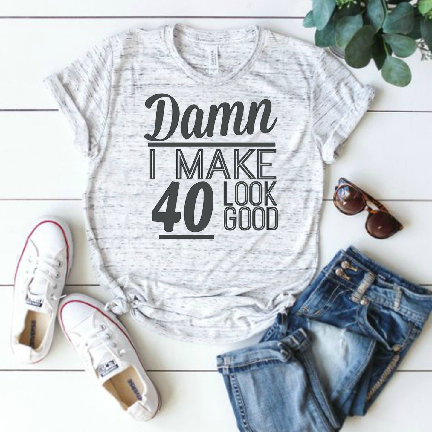 Damn I Make 40 Look Good T-shirt Funny 40th Birthday Gift Tee  Birthday Shirt for Any Age Shirt Gift For 1979 Birthday