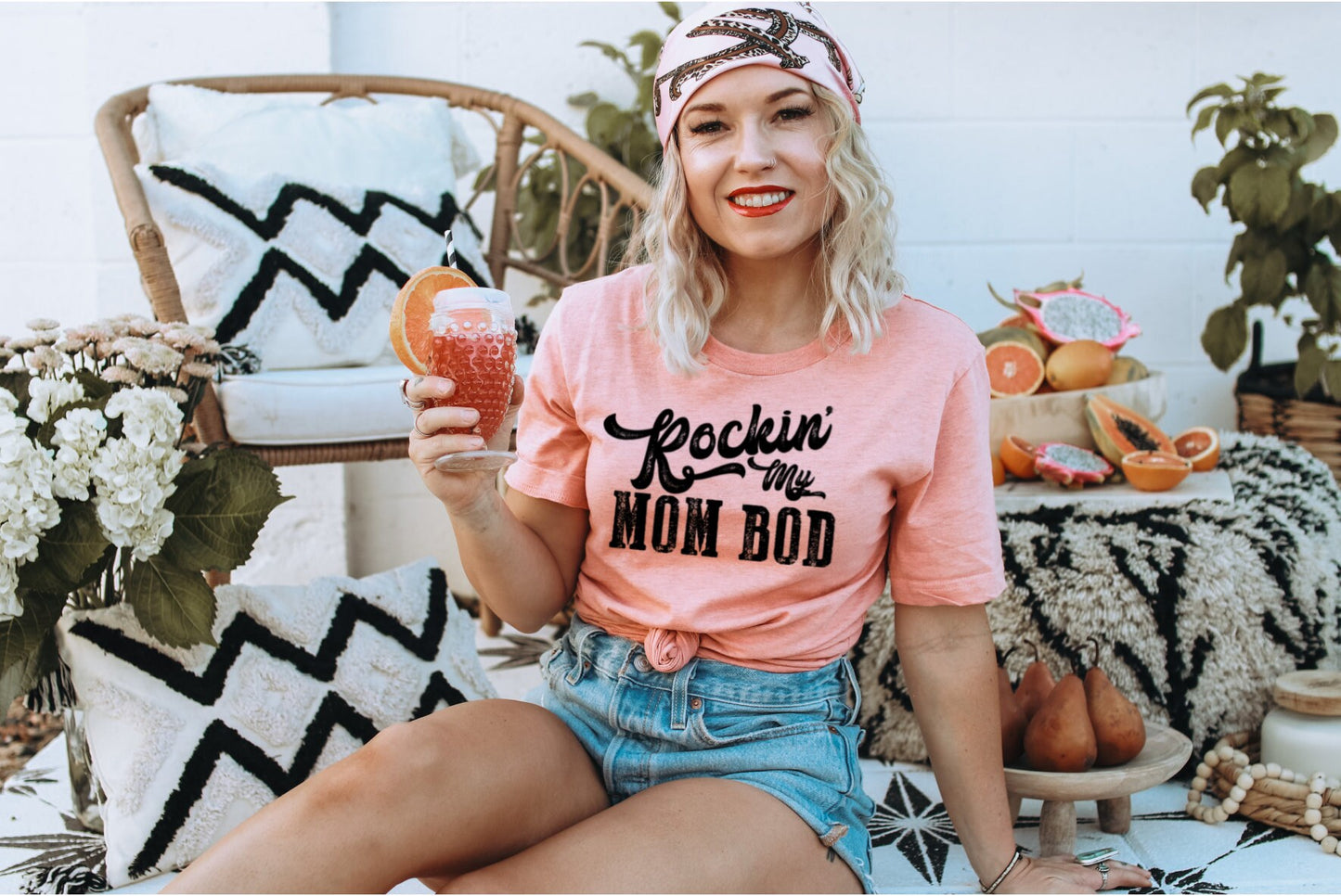 Rockin’ My Mom Bod T-Shirt | Funny Mom Graphic Tee | Cute Casual Summer Outfit | Mom Life Graphic Tee | Funny Motherhood Shirt |Mother’s Day