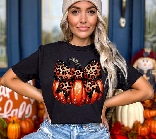 Cheetah Bow Pumpkin , Color Comfort Color Halloween Shirt, Oversized Comfort Color Tee, Funny Graphic T-shirt, Fall Shirt, Pumpkin, Cheetah