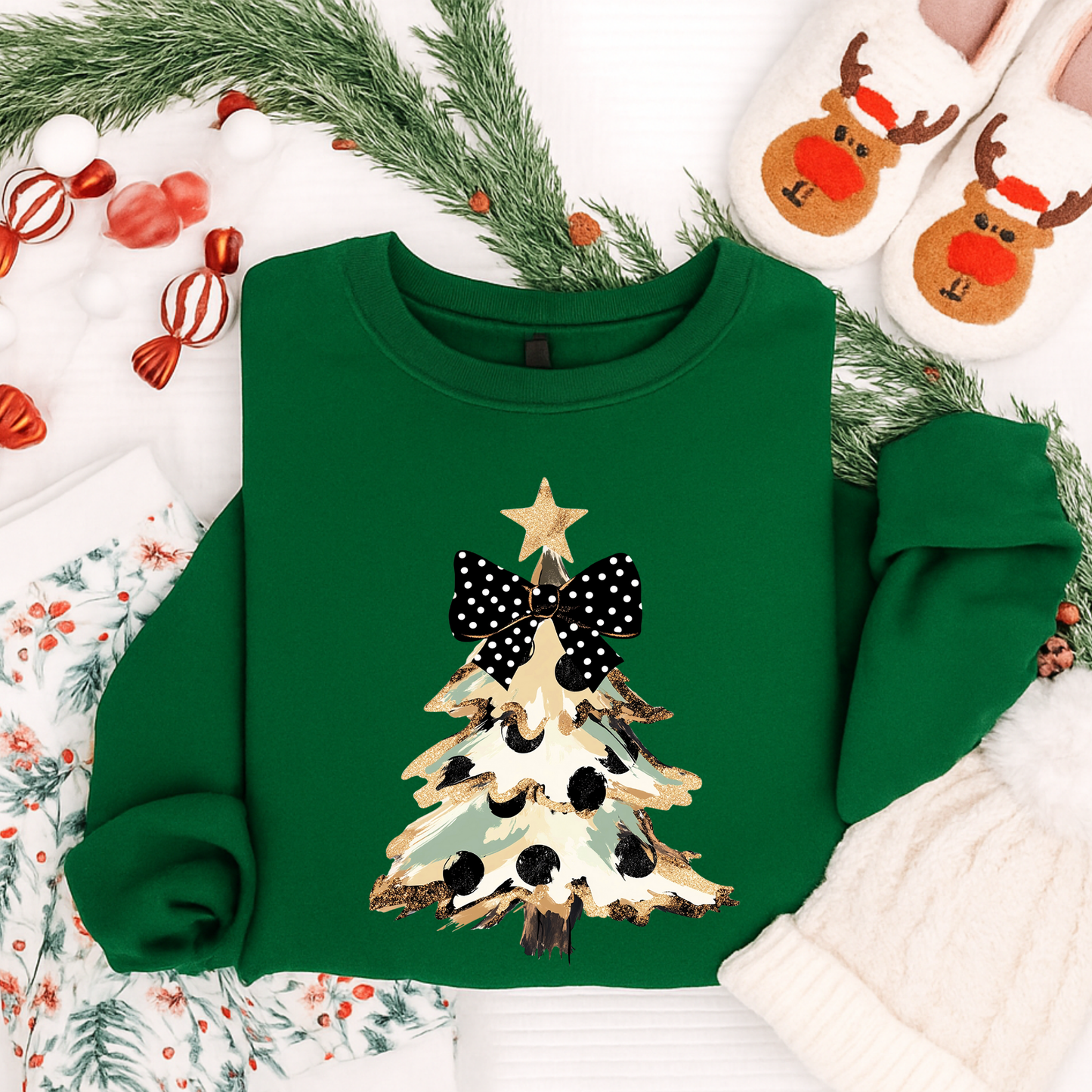Polka Dot Christmas Tree Shirt, Sweatshirt & Hoodie – Polka Dot Bow Holiday Design for Kids & Adults